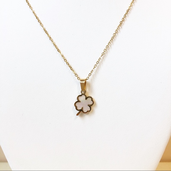 Jewelry | New Clover Leaf Necklace Golden Stainless Steel Irridescent ...